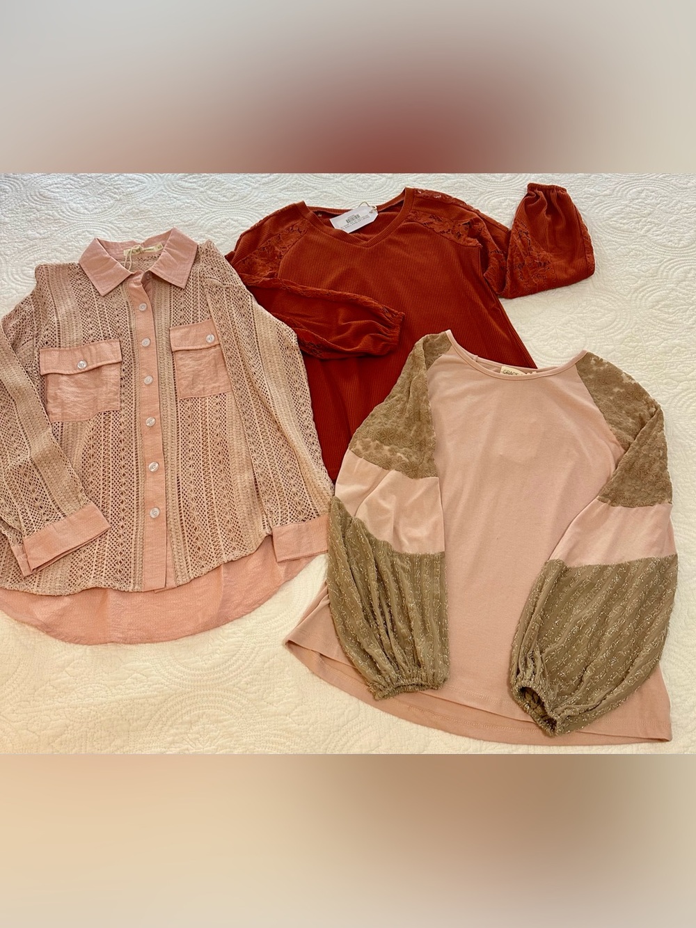 XS Boutique Bundle – 3 Long Sleeve Tops – Lace & Blush